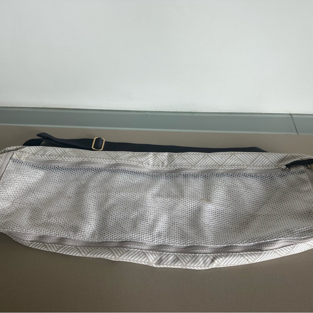 Lululemon Athletica White Travel Yoga Mat Bag